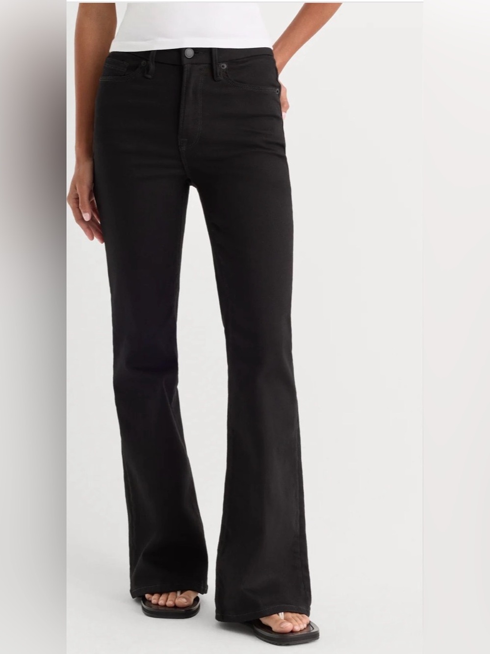 Good American good petite flare jeans in black size 29 nwt